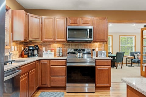 Fully equipped kitchen