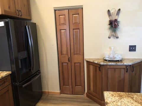 Kitchen pantry, bar.