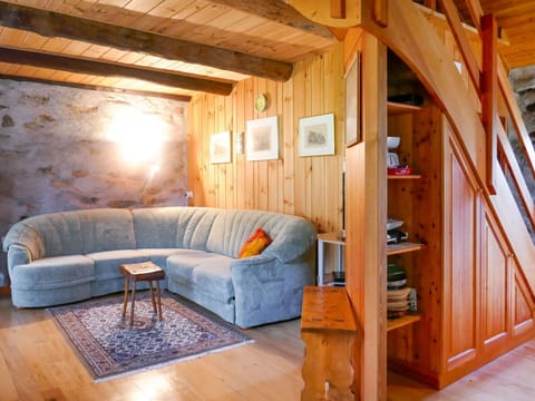 Furniture, Property, Couch, Wood, Interior Design, Comfort, Studio Couch, Floor, Flooring, Beam