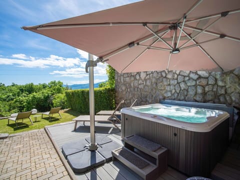 Swimming Pool, Resort, Garden, Estate, Landscaping, Eco Hotel, Villa, Shade, Yard, Backyard
