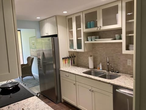 Fully updated kitchen