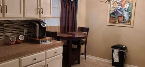 Breakfast Nuck- In Kitchen