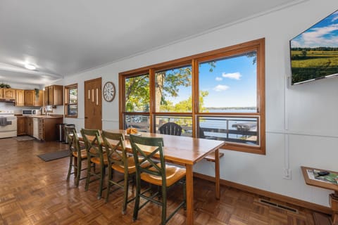 Dining Table with 4 chairs and Window Bench