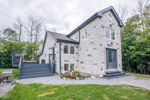 Spacious deck and lawn