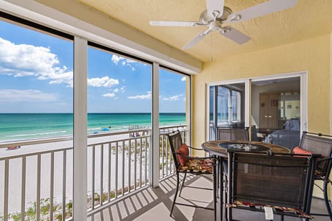 17450GulfBlvdRedingtonShores205-31