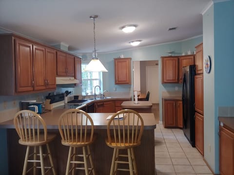 Large kitchen with Island
