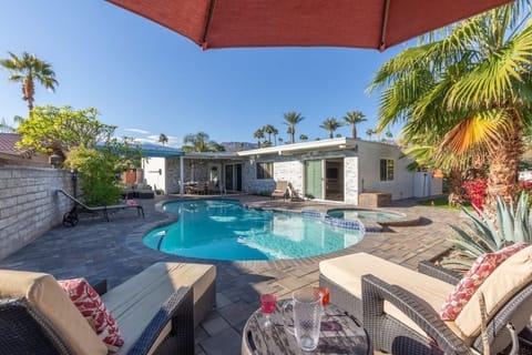 Nothing But Good Times - Enjoy the private pool and Mist system. Views!. 