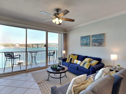 Welcome to Palm Court Yacht Club #308 on Okaloosa Island in Fort Walton Beach, Florida!