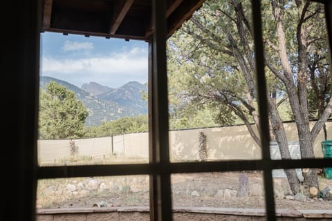 d7ce3811-b855-48c0-ba7d-f2fc52a91d7d