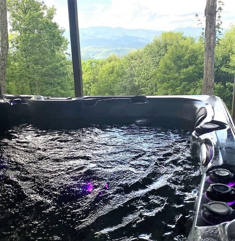 Spa Style Hot Tub with Views over the Mountains...
