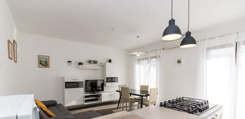 Living Room & Kitchen