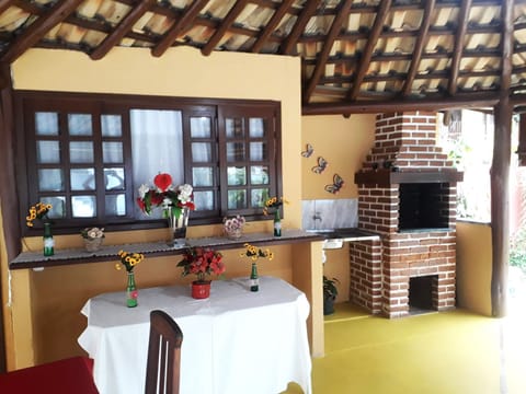 Você pode usar a churrasqueira pagando uma taxa extra na hora