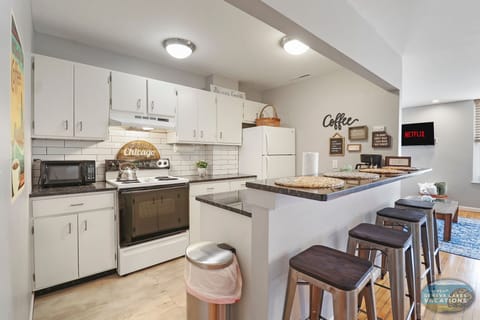 Kitchen, electric stove, no dishwasher, drip coffee maker