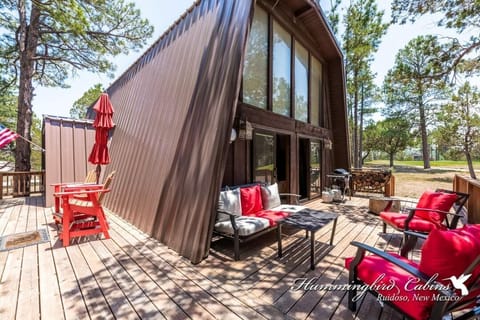 Beautiful seating with gas grill.