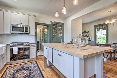 Kitchen | Fully Equipped