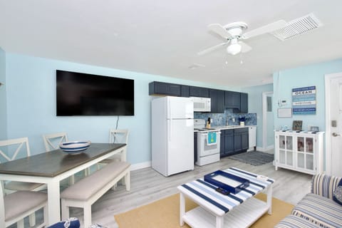 Living Area, Kitchen, and Dinning Area