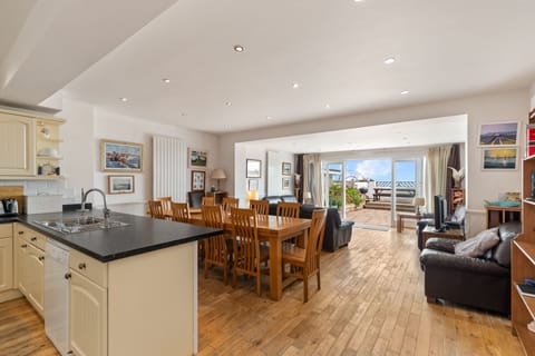 Beach Front House, Direct Beach Access, Spectacular Sea Views