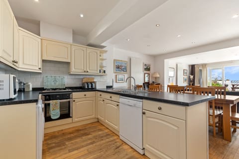 Beach Front House, Direct Beach Access, Spectacular Sea Views