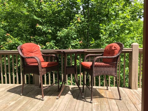 High top table for two