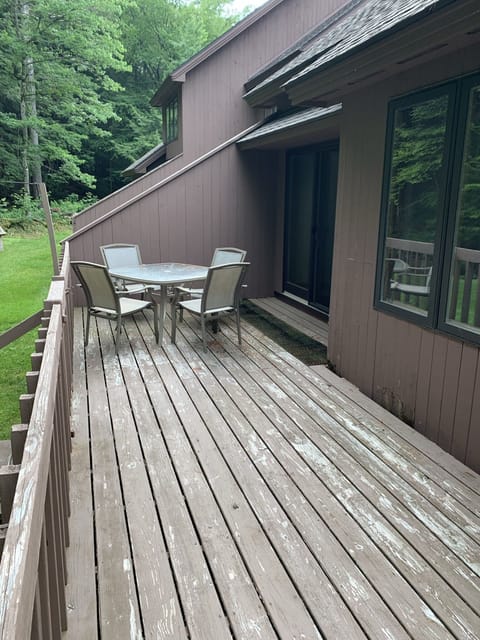 Private deck