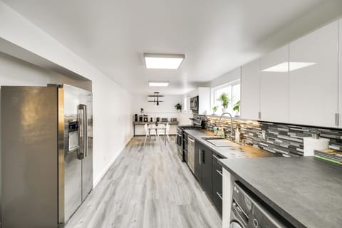 Kitchen | Fully Equipped | Cooking & Baking Utensils | Spices