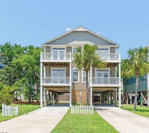 Left Side Unit #1 . Quiet Cul-de -sac.  Driveway can accommodate 4 large cars 