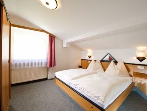 Stubnerblick for 2-4 pers. with shower/WC - Kraker, Appartements Apartment in Bad Hofgastein