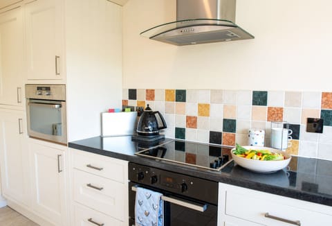 Avocet House, West Lulworth: Kitchen