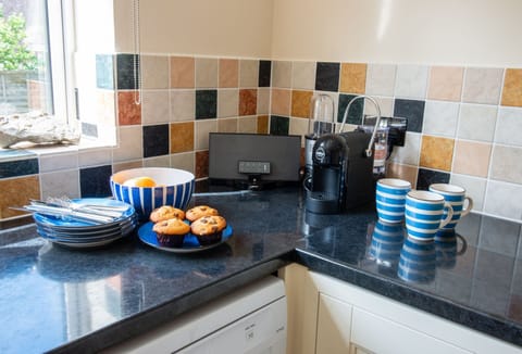Avocet House, West Lulworth: Kitchen