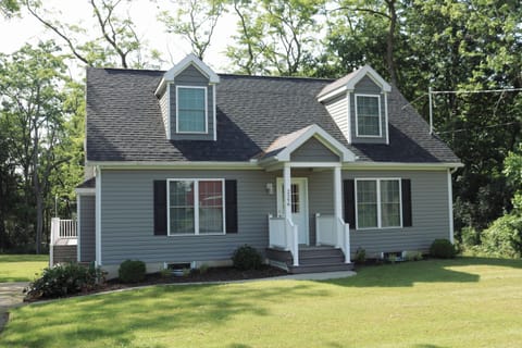 Welcome to While Away Cottage!