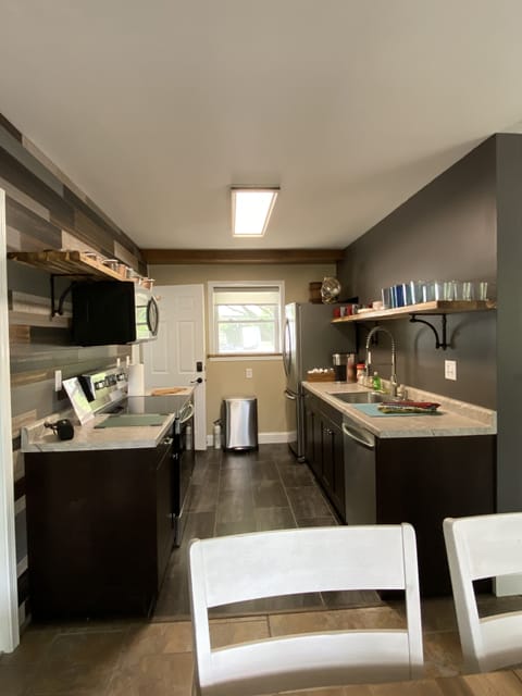 A kitchen so nice I’m showing it twice.  