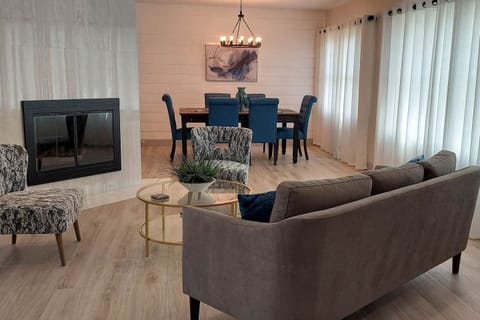 The LUXURY LIFESTYLE awaits you at The Oasis!!