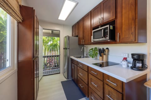 Back cottage is a 2 bedroom/ 1 bath unit with a fully stock kitchenette.