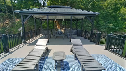 Upstairs Seating Area