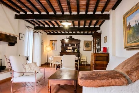 Salotto cipressi