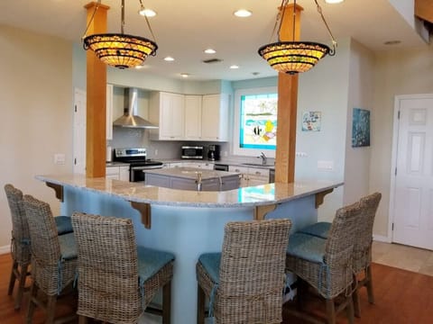 Oversized bar with seating for 6