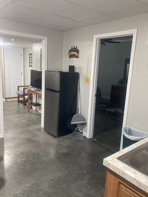 This property is the perfect getaway close to the lake. Apartment in Arkansas