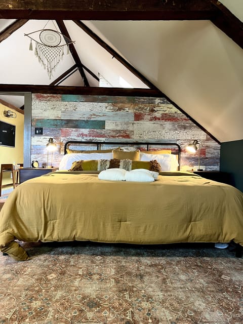 King sized bed