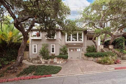 Welcome to "Mar Rosas" in Charming Carmel-by-the-Sea!