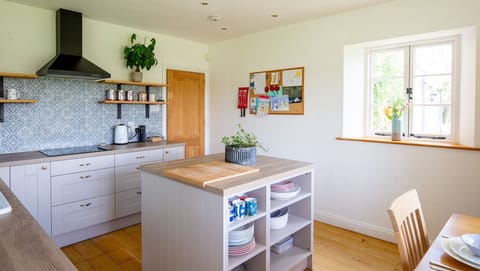 Kitchen-breakfast room, Corn Close, Bolthole Retreats