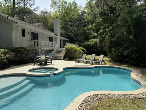 Large pool with spa and plenty of yard space.