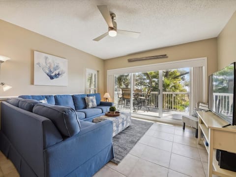 Spacious Living Room at 101 Barrington Arms opens on to the balcony