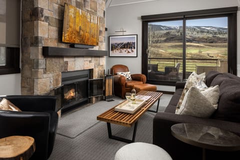 Livingroom with Mountain Views