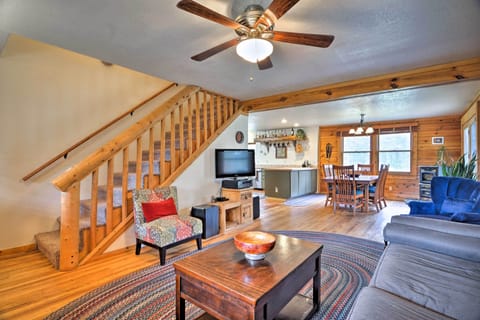 Living Room | Smart TV