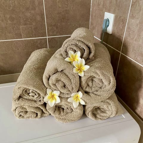 Bathroom amenities