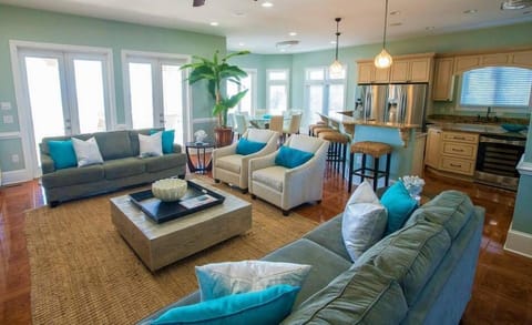 db3abe12-4283-41b4-8c63-f901476144b7