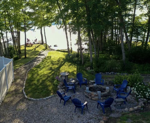 Large fire pit to enjoy your smores!