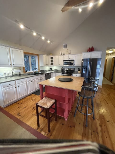 Large kitchen with center island!
