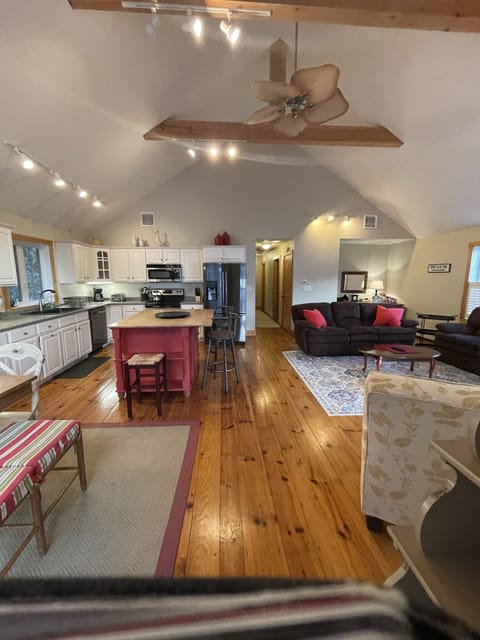 Soaring cathedral ceilings!