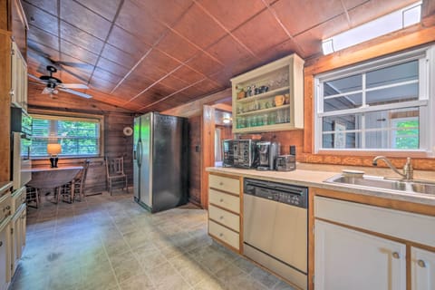 Fully Equipped Kitchen | Crock-Pot